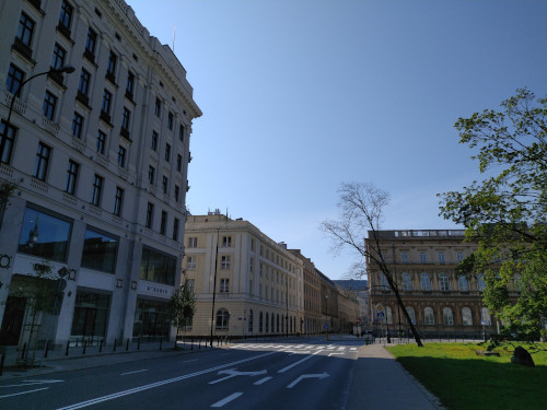 Вулиця Мазовецька з боку площі Пілсудського
